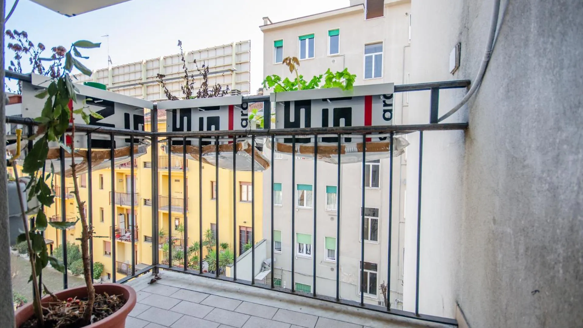 شقة Lugano S&S Home, Moderna E Tranquilla, Vicino Al Centro Di Milano, Con Parcheggio Gratuito Esterno إيطاليا