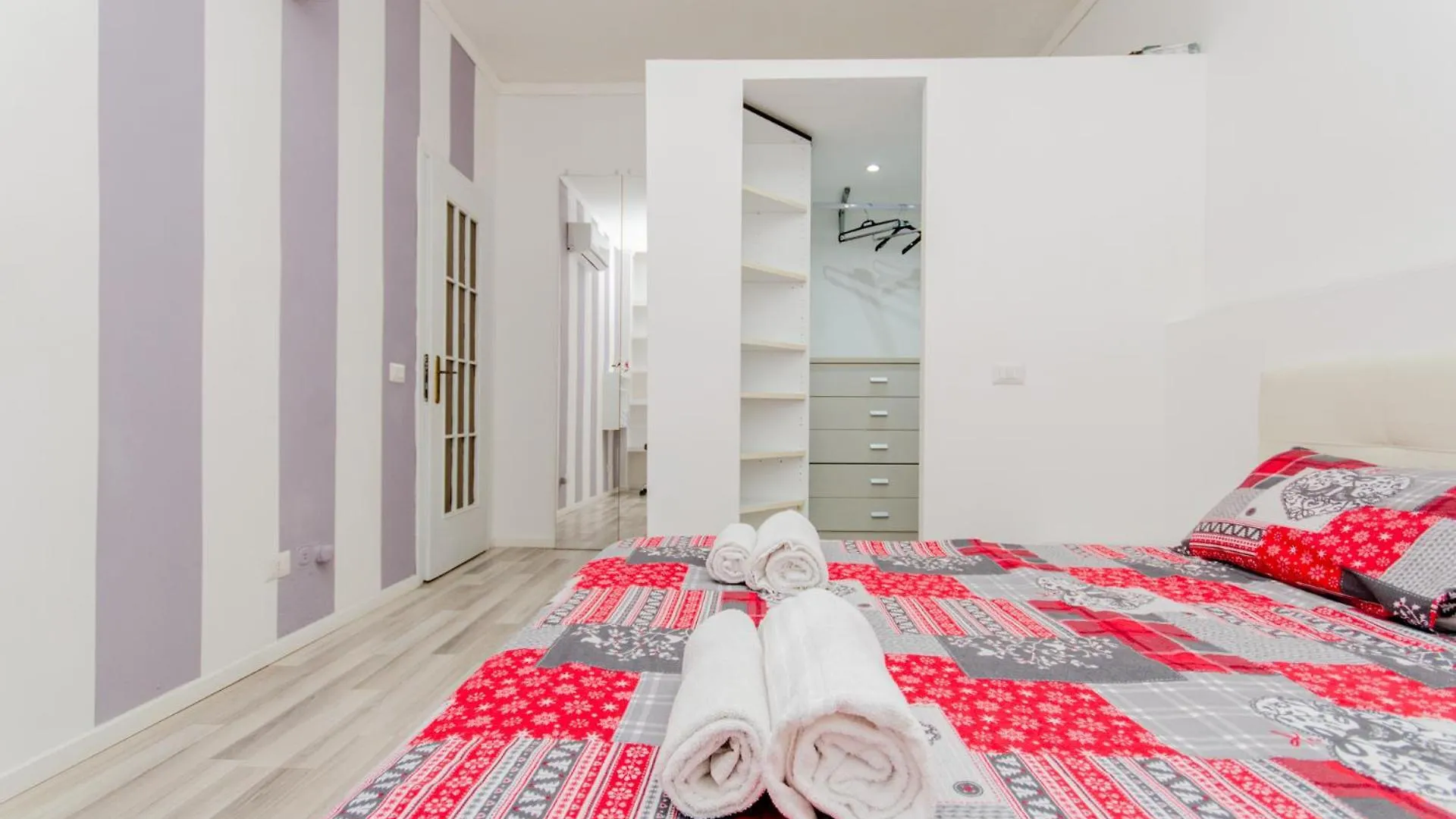 Lugano S&S Home, Moderna E Tranquilla, Vicino Al Centro Di Milano, Con Parcheggio Gratuito Esterno Italie