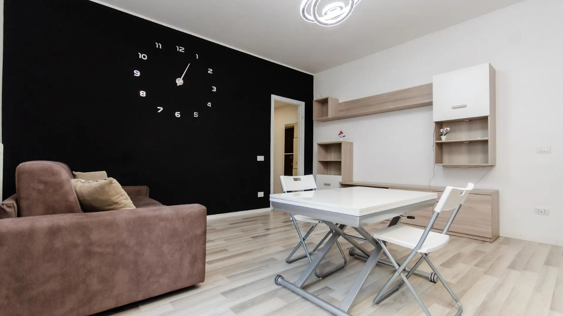 Lugano S&S Home, Moderna E Tranquilla, Vicino Al Centro Di Milano, Con Parcheggio Gratuito Esterno Appartement Milan